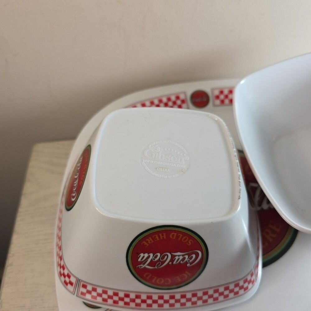Gibson COCA COLA Plastic SQUARE (2) Bowl/ ( 8)Plate‎ SET - Picture 5 of 5